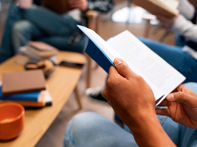 autentica-escena-del-club-de-lectura