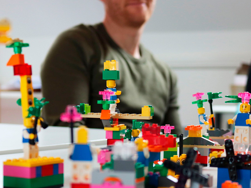 building-stronger-teams-with-the-power-of-lego-serious-play
